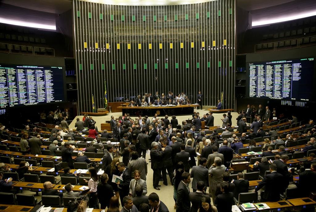 Câmara de Deputados. Texto: Como são eleitos os deputados federais e estaduais?