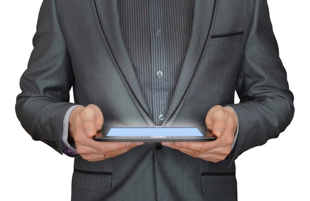 Governo Online no Brasil: estamos caminhando para o mundo digital? -  Politize!