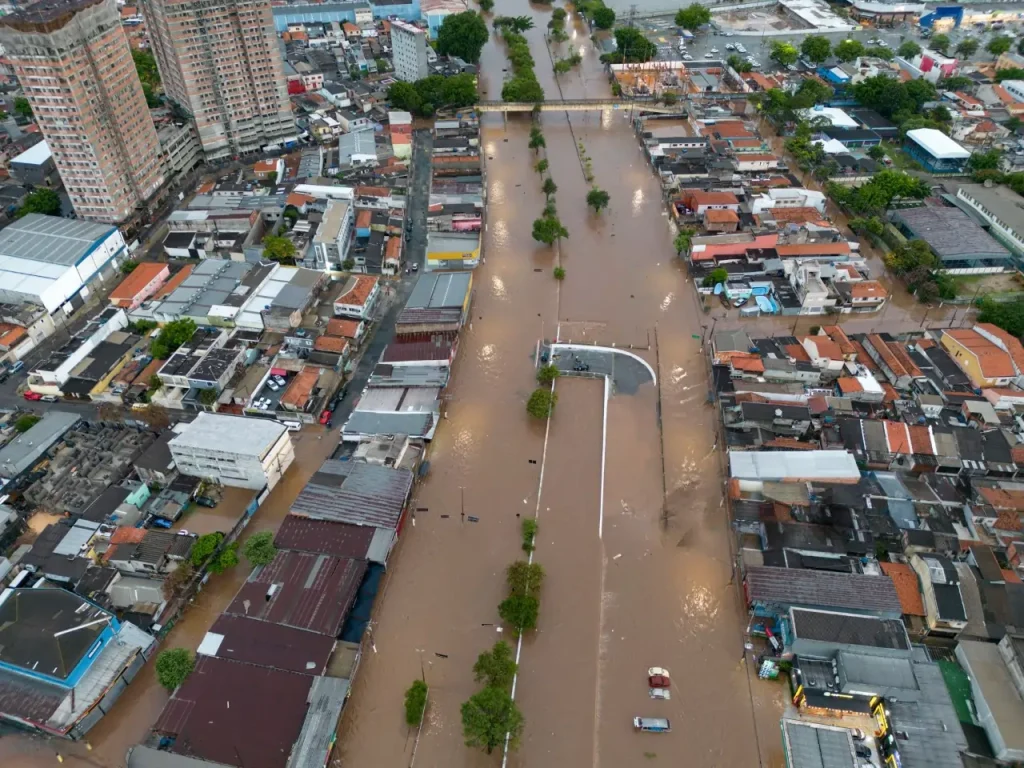 Fotografia de enchentes.